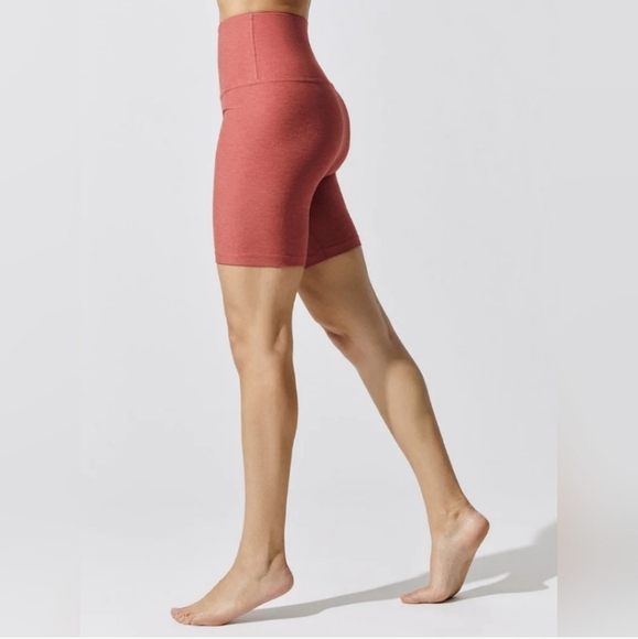 Beyond Yoga Spacedye Biker Short in Softest Scarlet, S - Picture 1 of 11